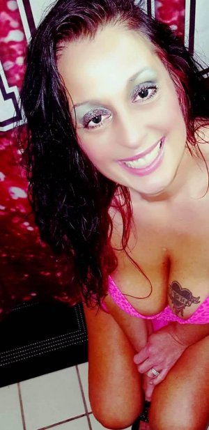 Dannie speed dating and incall escort